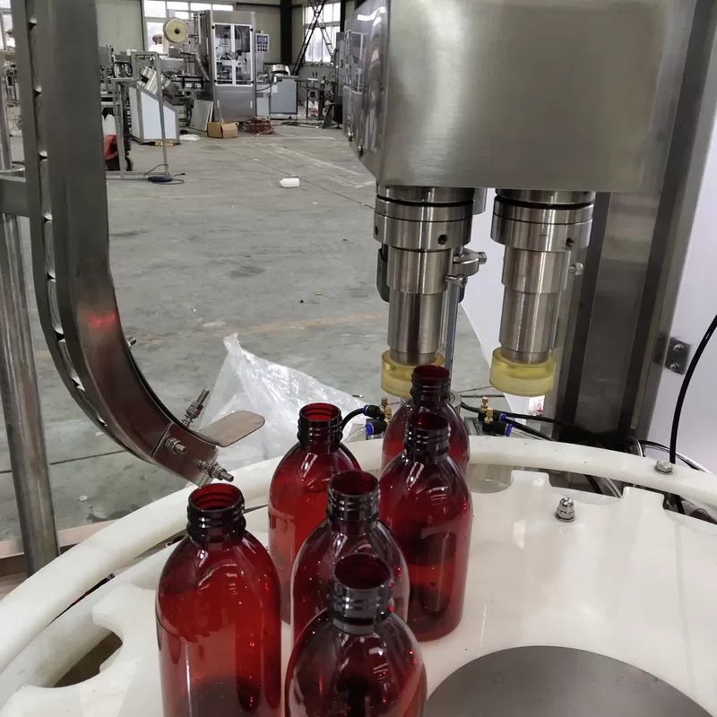 सीमेंस पीएलसी नियंत्रण तेल की बोतल भरने की मशीन